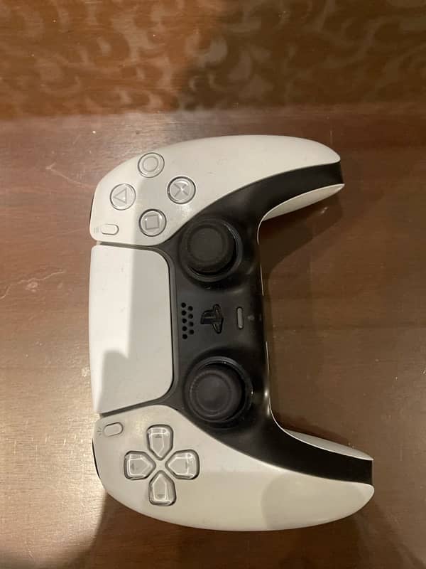 PlayStation 5 controller 0