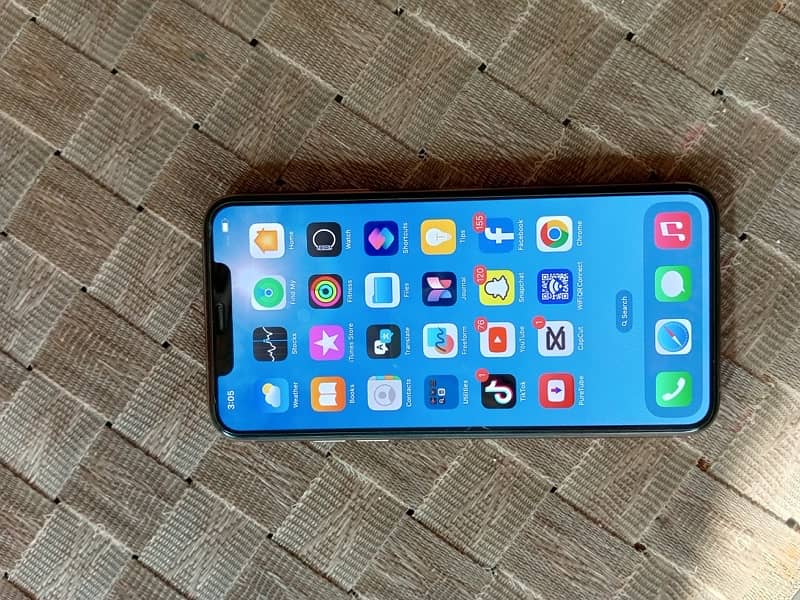 I phone 11 pro max 256 gb non pta mbl for sale 9