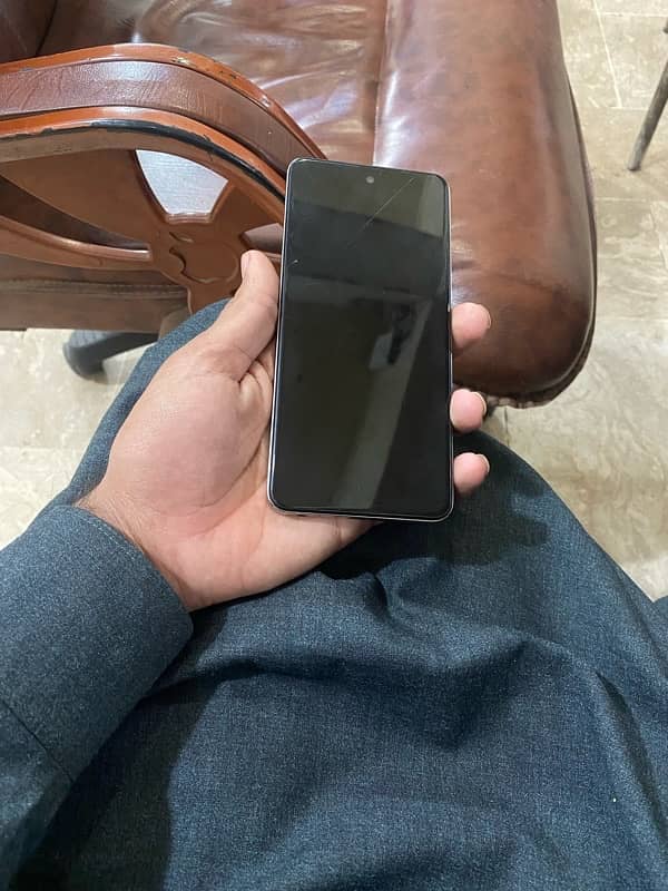 infinix hot 40i 8+8 128 5