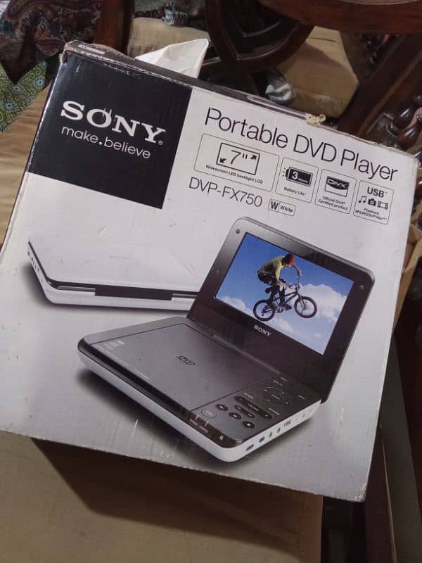 Portable DVD player Sony 4