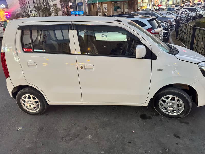 Suzuki Wagon R 2022 1