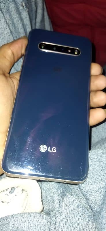 Lg v60 8/128 lush condition 2