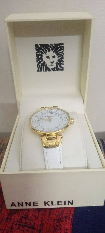 wrist watch Ladies 1