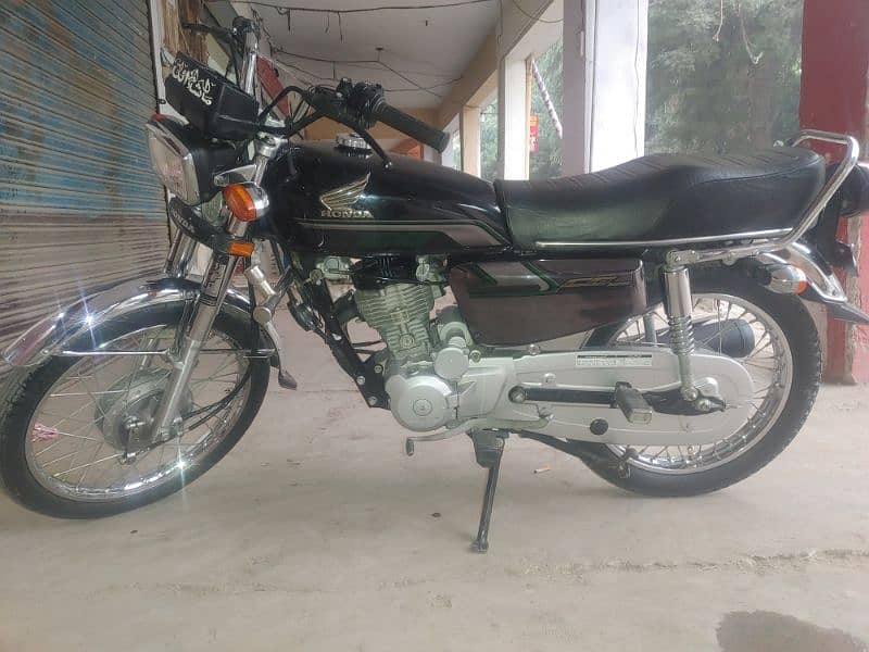 Honda 125cc Self start 24 16