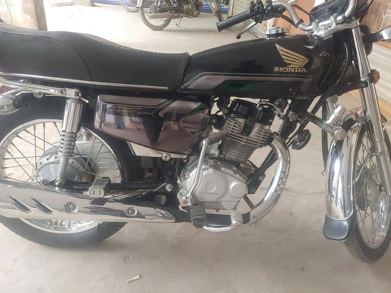 Honda 125cc Self start 24 17