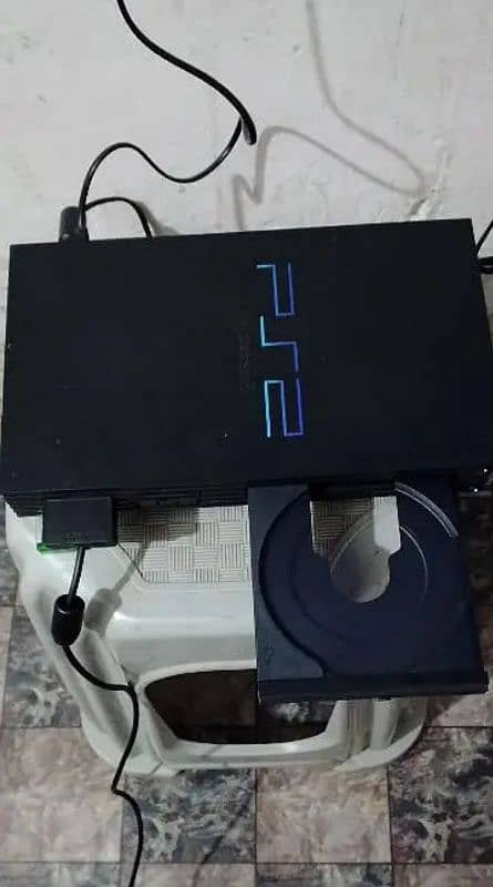 play station 2 good condition 2