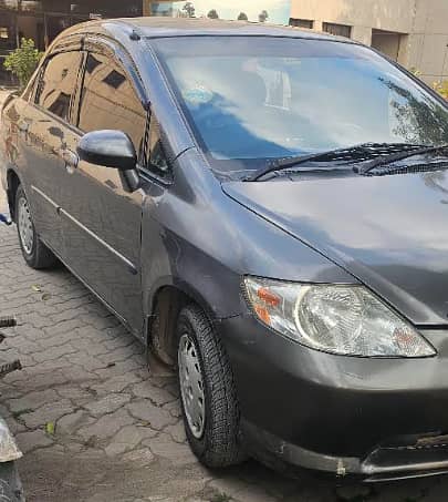 Honda City IDSI 2004 For Sale - Female Car 3