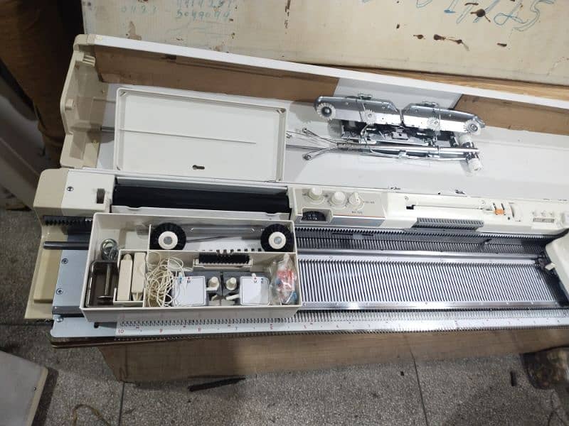 silver knitting machine 4