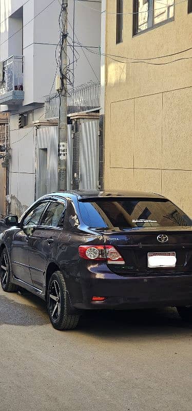 Toyota Corolla GLI 2012 6