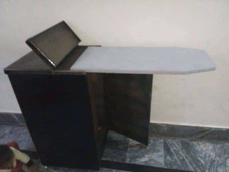 folding iron stand for sale 1