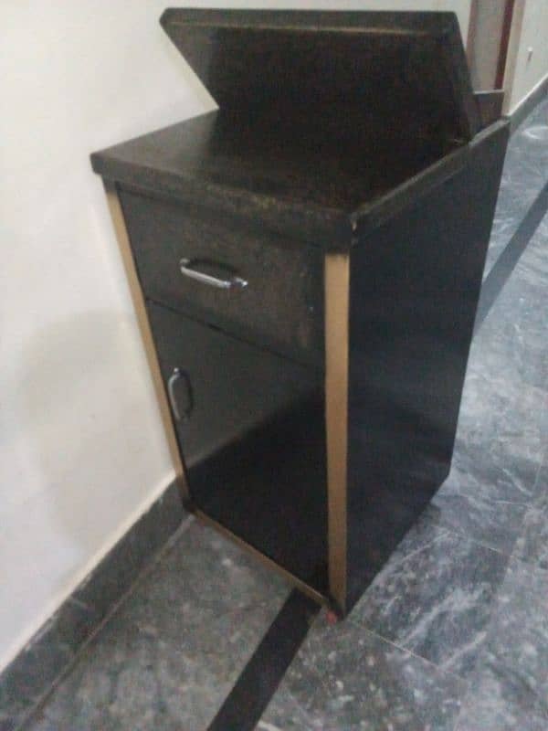 folding iron stand for sale 3