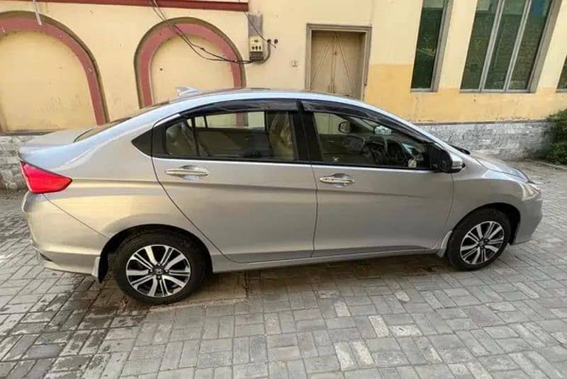 Honda City Aspire 2022 4