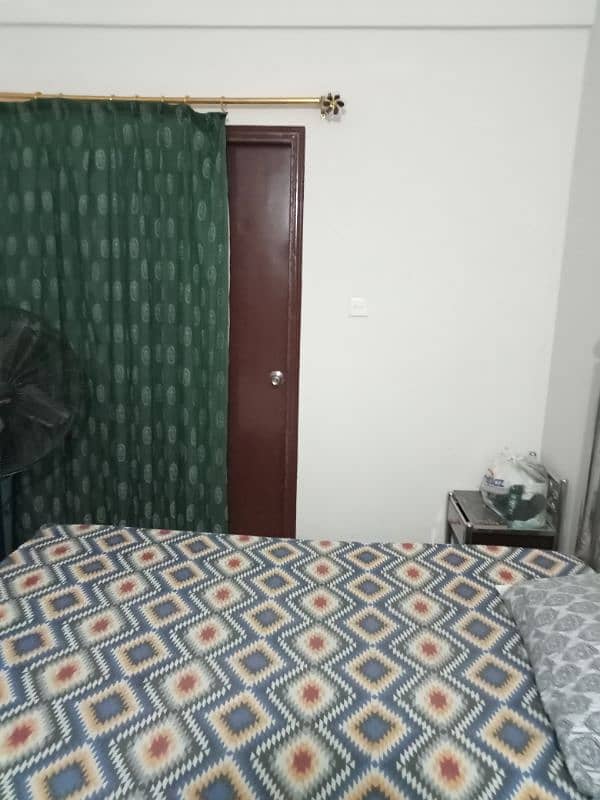 fully furnished room available in dha 0