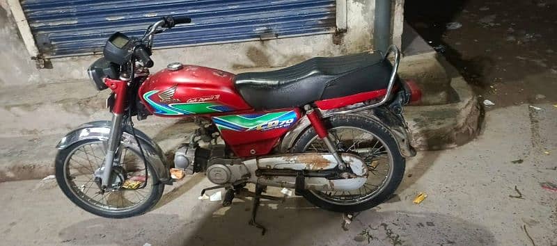 Honda 70 first owner ke naam hai 2018. B model 2