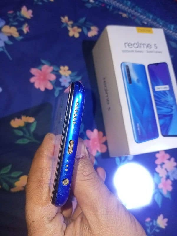 realme5 4