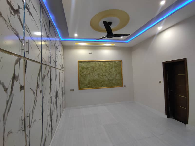 Jawad Avenue 7.5 Marla Corner Spanish Brand New House 20