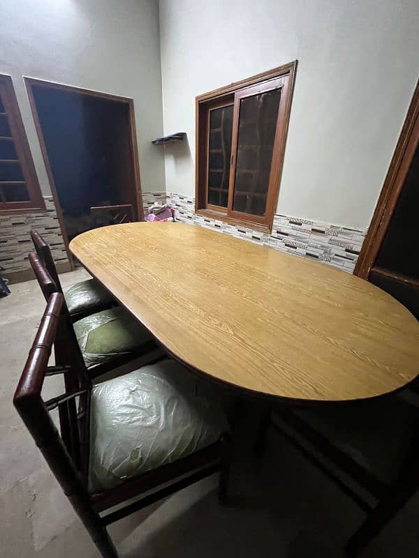 8 seater Dining Table 0