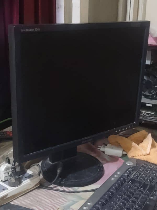 20 Inch LCD For Sale 1