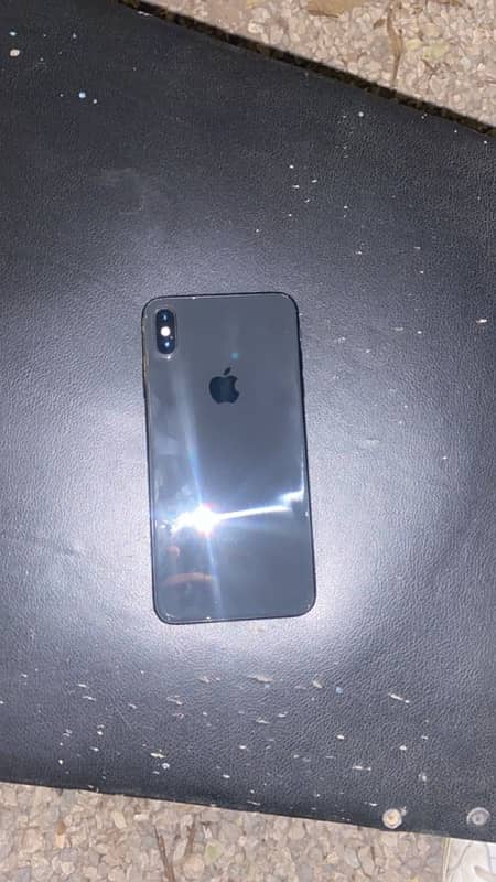 iphone XS Max Excellent Condition 0