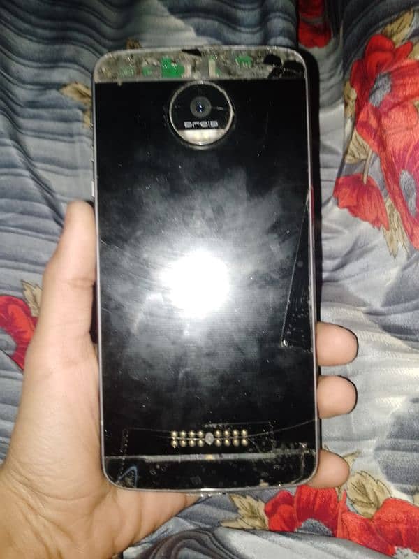 Moto z force 3