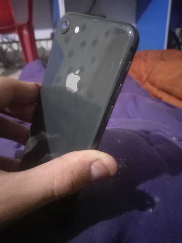 iphone 8 good condition 0