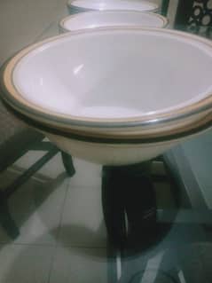 plastic plates with bowls