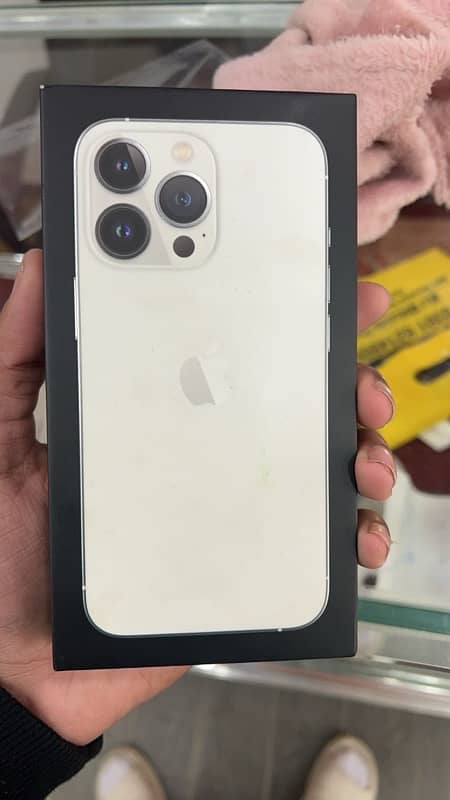 13PRO,PTA APPROVED,WHITE COLOUR,128GB,84BH,WITH BOX 0