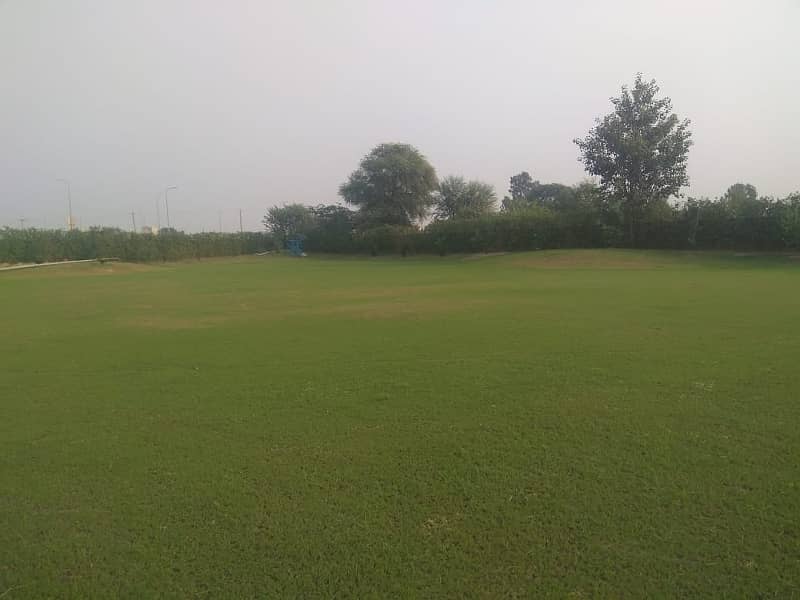 Jb Orchard Farm House Main Raiwind Road 16