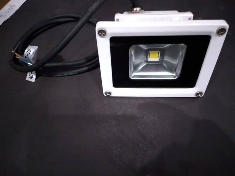 10W LED light for indoor and outdoor use. Heavy duty LED light 0