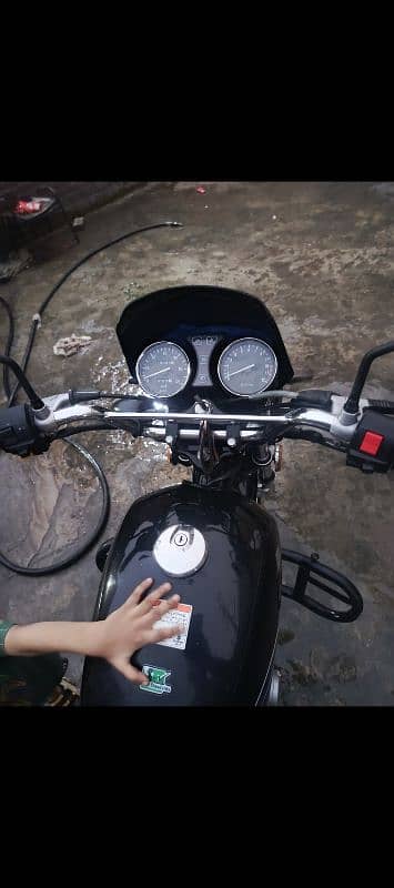 Suzuki GS 150 new condition modal 2023 4