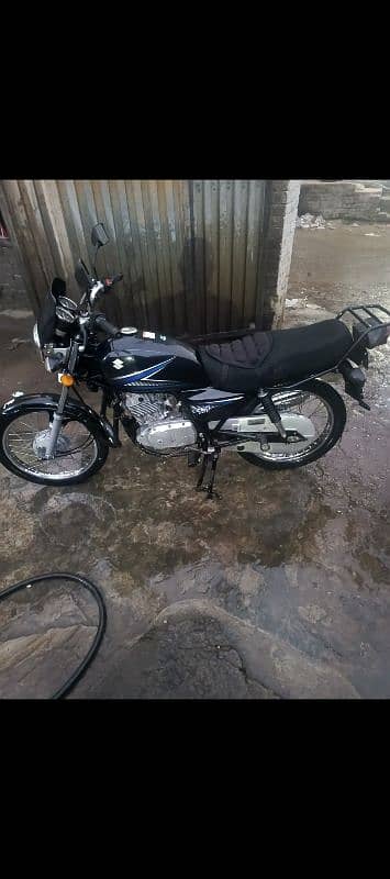 Suzuki GS 150 new condition modal 2023 9