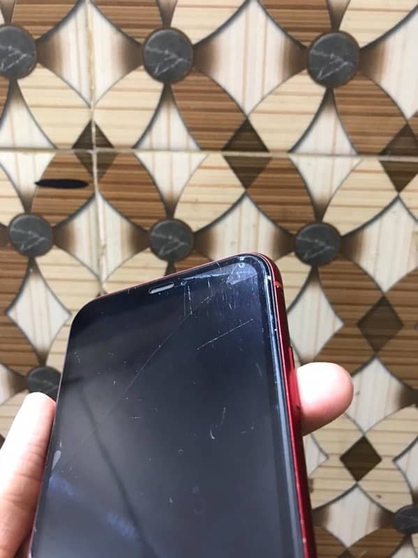 iPhone XR  LL A model 5