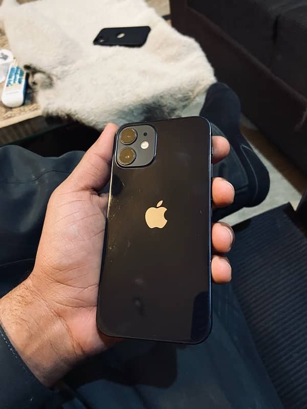 IPHONE 12 Mini 7