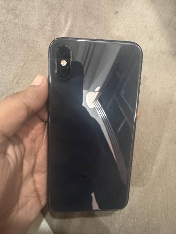 iphone xs 64gb PTA BLACK 0