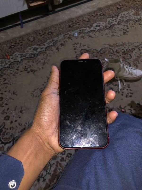 iPhone XR 4