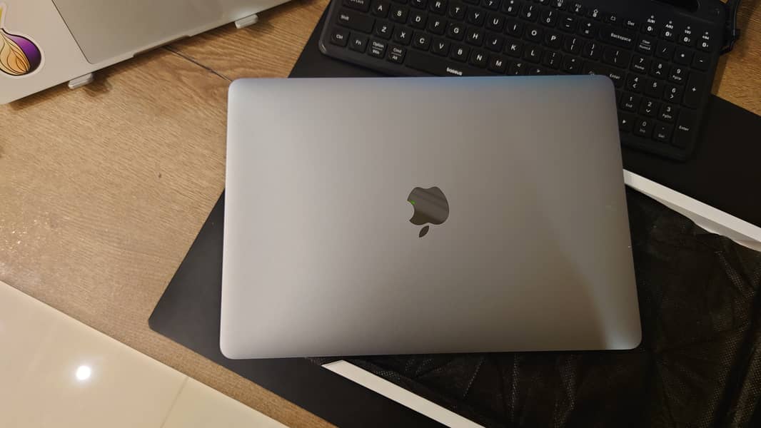 MacBook Pro M2 13-inch 2