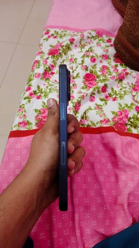 Iphone 15 Pro Max Blue Titanium 3