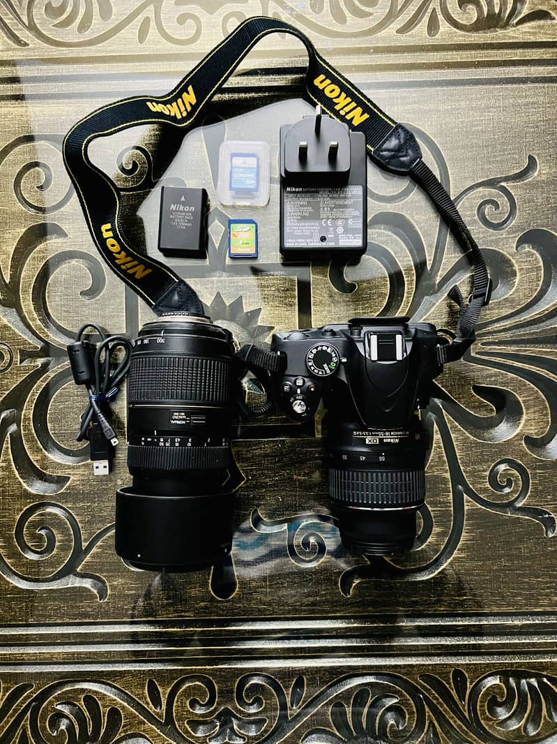 For Sale: Professional Camera Nikon DX AF-Nikkor 18-55mm 1:3.5-5.6G 0