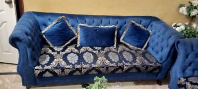 7 seater sofa set in good condition only 6 month used