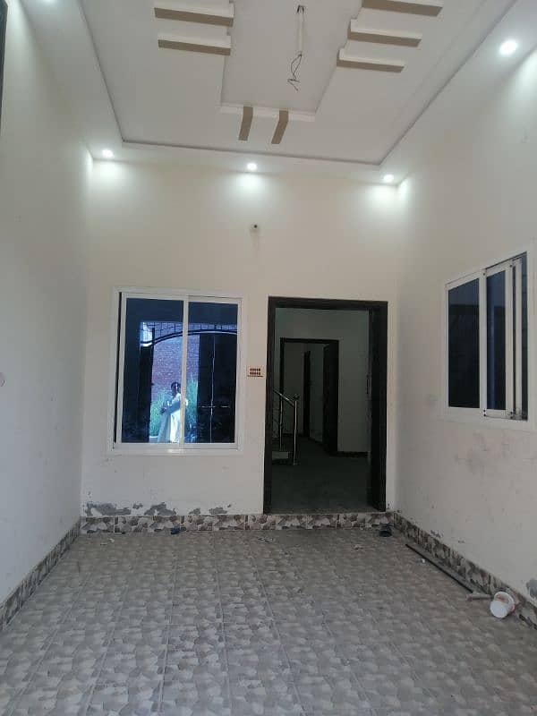 houses or comrshel bilding for rent nr Shahb pura chok defans Road 4