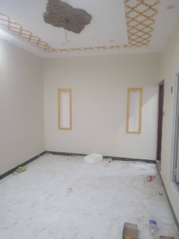 houses or comrshel bilding for rent nr Shahb pura chok defans Road 9