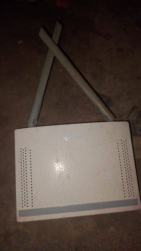 tp link router 03100037726 0