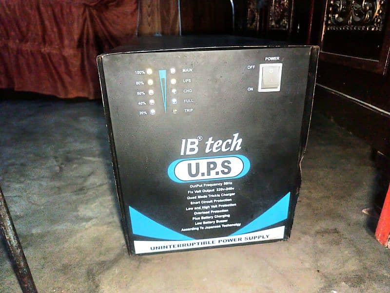 UPS 2000watts New 10/10 8