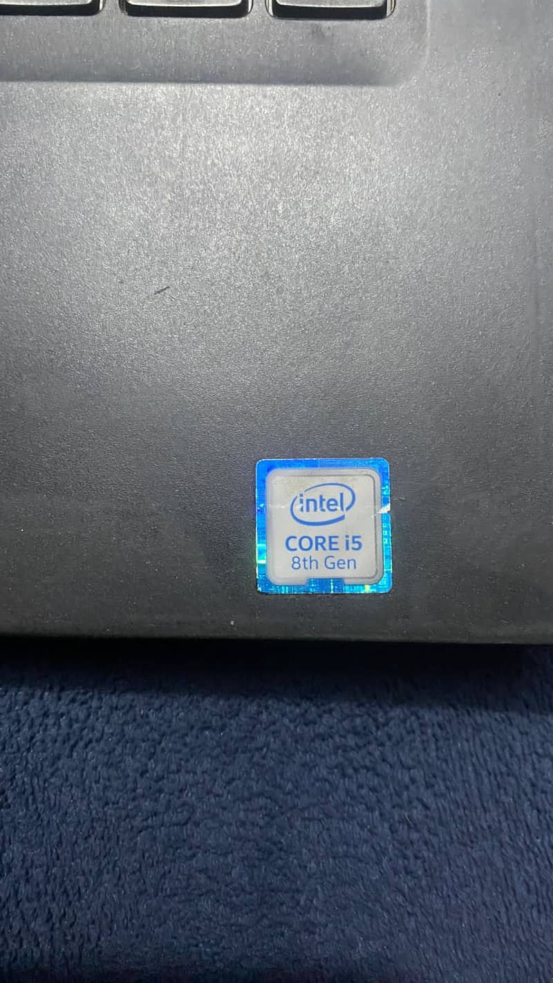 Dell laptop for sale icore 5 8th generation 1