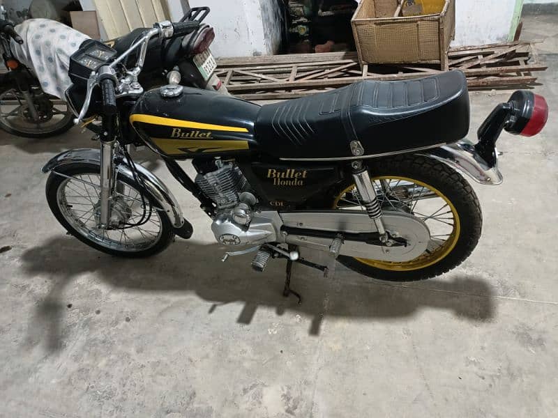 Honda 125 Bullet 2