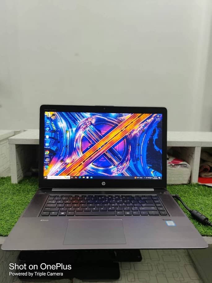 HP Zbook Studio | Xeon i7 7th 16GB RAM 256GB | 4GB Graphics 4K Display 0