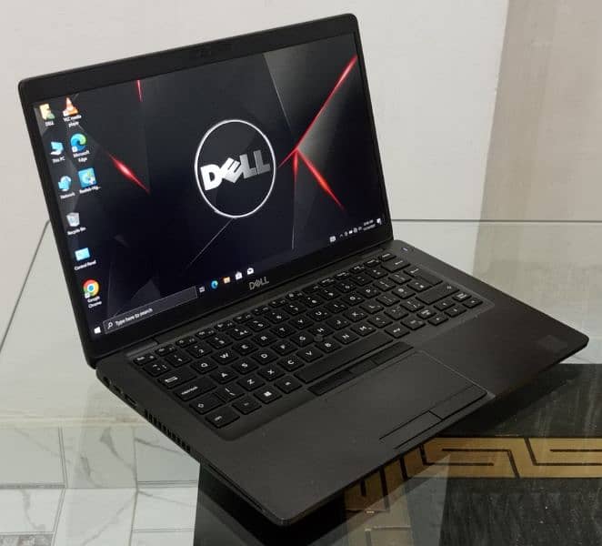 Dell 5490 2in1 i5 8th Gen Touch Screen 256GB Nvme m. 2 0