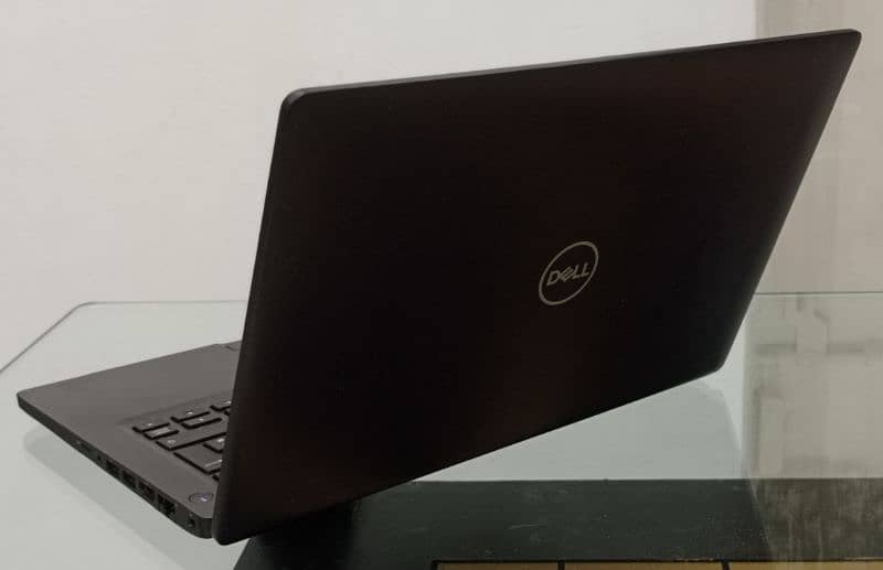 Dell 5490 2in1 i5 8th Gen Touch Screen 256GB Nvme m. 2 9