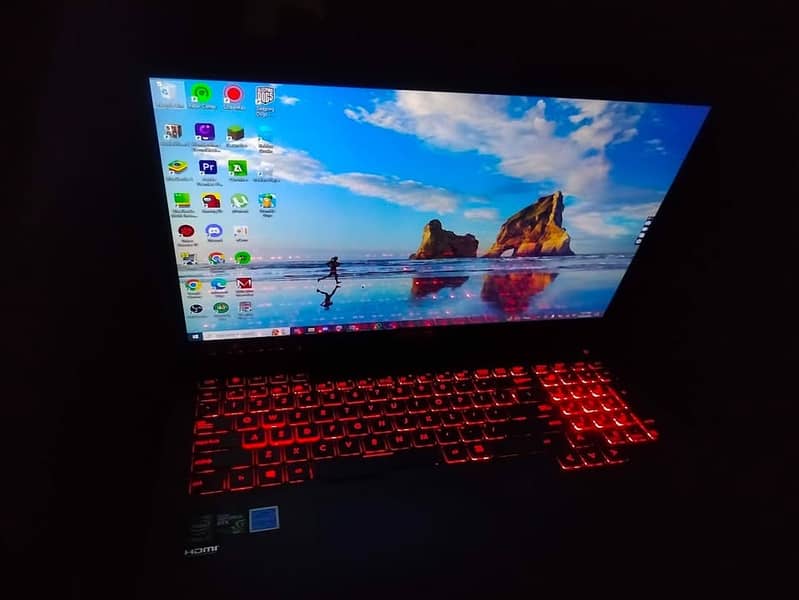 Asus ROG G751J | Core i7 4720HQ | 16GB RAM | 256GB SSD | GTX 965 2GB G 2