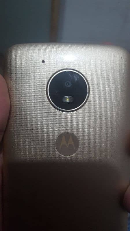 Motorola E4 (Exchange Possible) 5